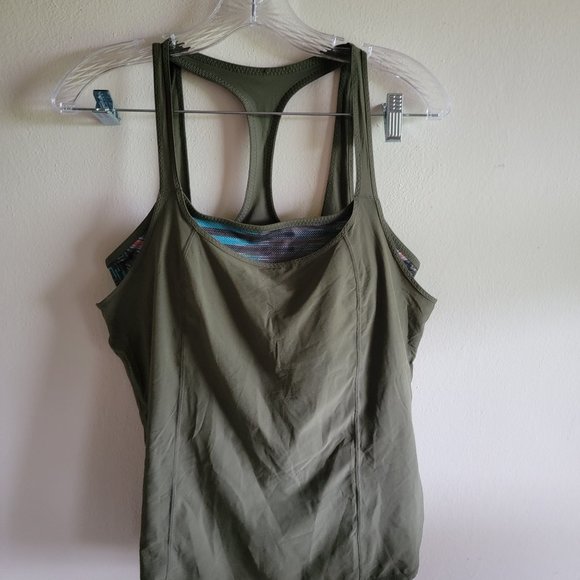 Prana Sway Tank Olive Green Layered Aztec Print Small Yoga Gym Hiking - Picture 1 of 5